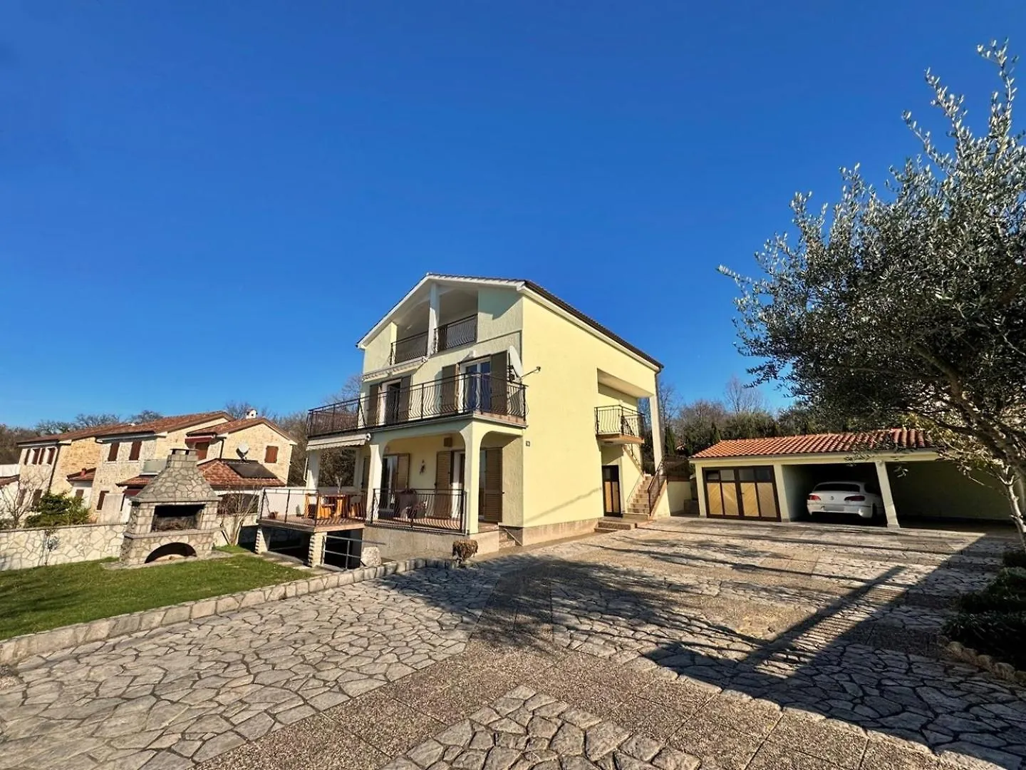 Apartments Pavle マリンスカ